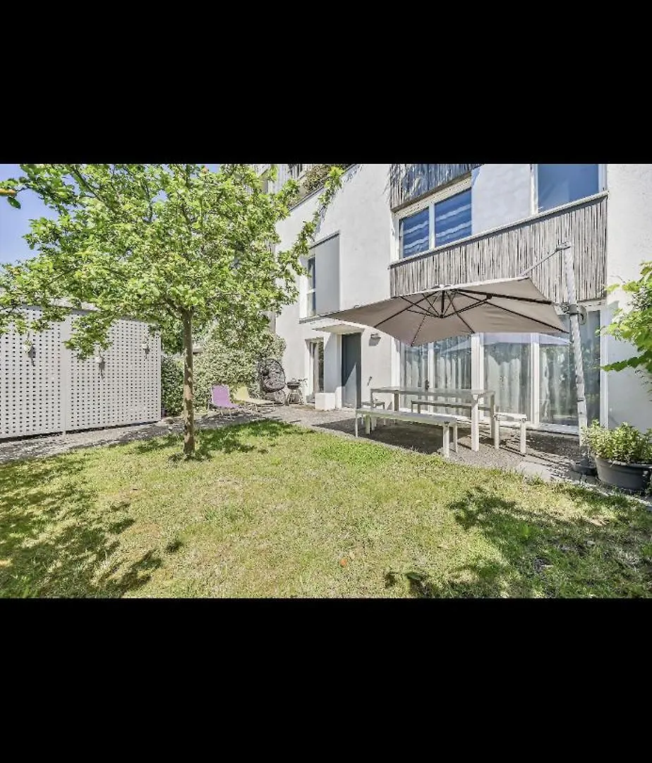 Sejournez A La Maison Du Bonheur, Chambre Cosy Dans Une Maison Familiale A 2 Pas De Paris, Parking Prive Possible Moyennant Des Frais Bagneux  France